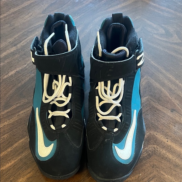 Nike Other - Nike Mens Black and Teal Sneakers